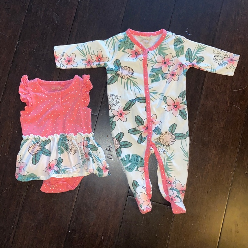 Two piece floral Jessica Simpson set